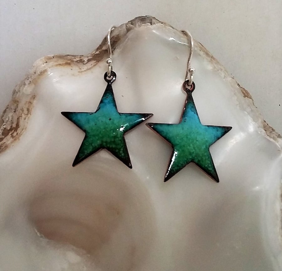 Enamelled copper star(fish) earrings 050