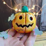 Pumpkins - With Magnetic Frog