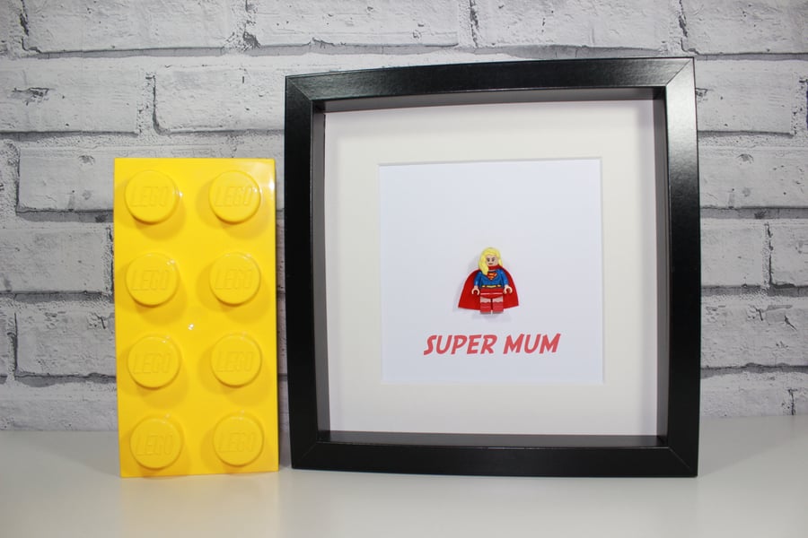 LEGO SUPERGIRL - Framed minifigure - Mothers Day Special - Super Mum - Mummy