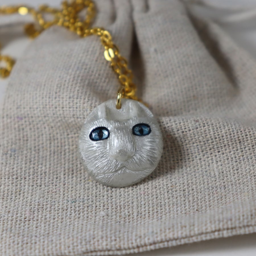 White cat resin necklace