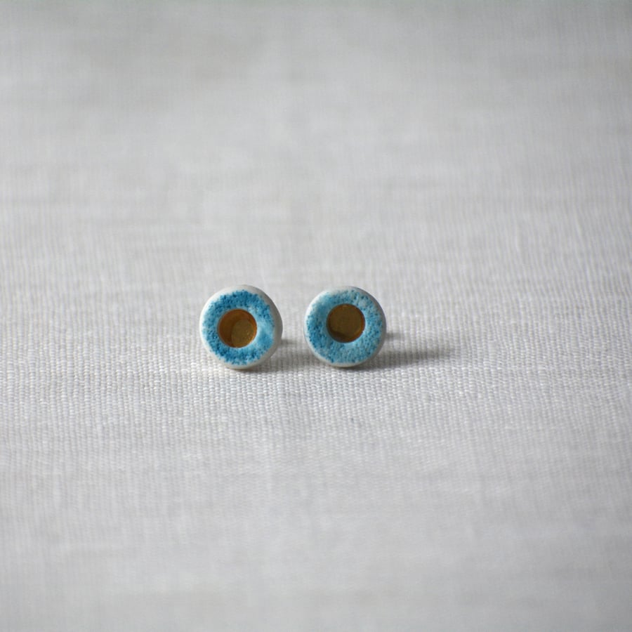 Turquiose porcelain earrings with gold leaf centre