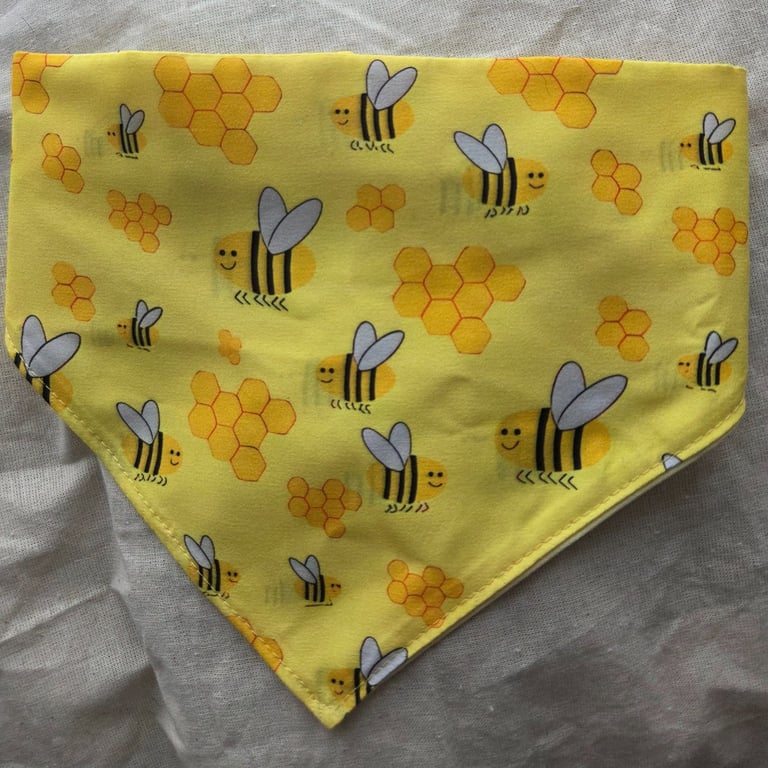 Elasticated slip-on Dog Bandana - Size L