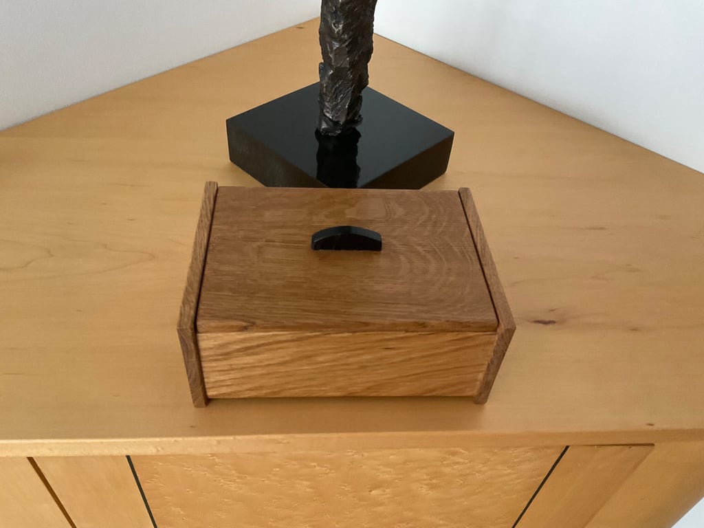 Oak Keepsake, nick knack box 