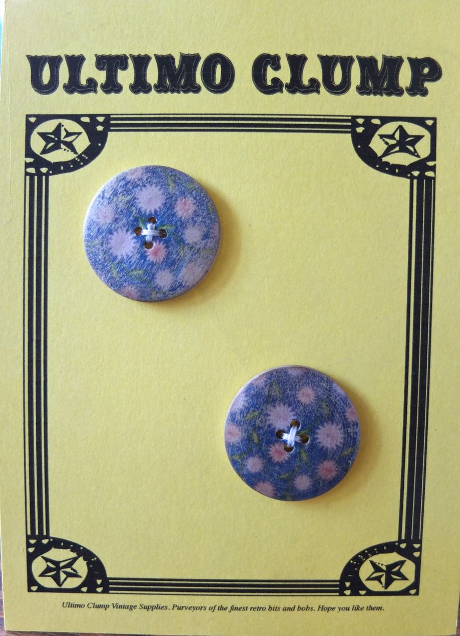 2 Vintage Flower Wooden Buttons