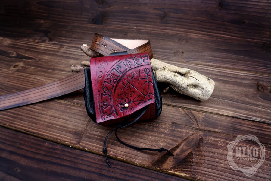 Handmade Medieval-style Leather Belt Pouch with Vegvisir Embossing - Hip-bag