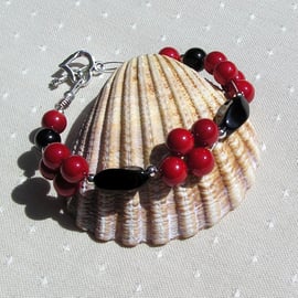 Natural Red Coral & Black Onyx Gemstone Beaded Bracelet "Red Twilight"