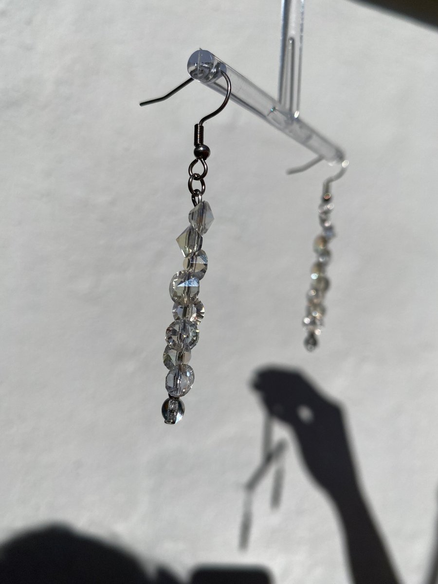 Priya - Super Shiny Glass Earrings 