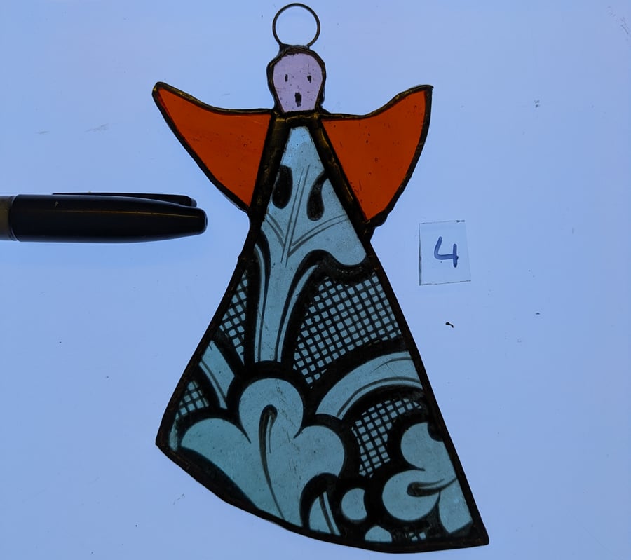 Crazy stained glass Christmas angels wit painte bodies and faces and plain wings