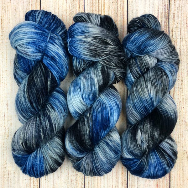 Hand Dyed Yarn: 4ply Merino Nylon - Gotham City