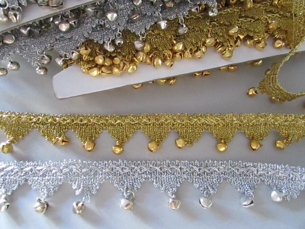 3.5cm metallic braid with bells in silver or gold
