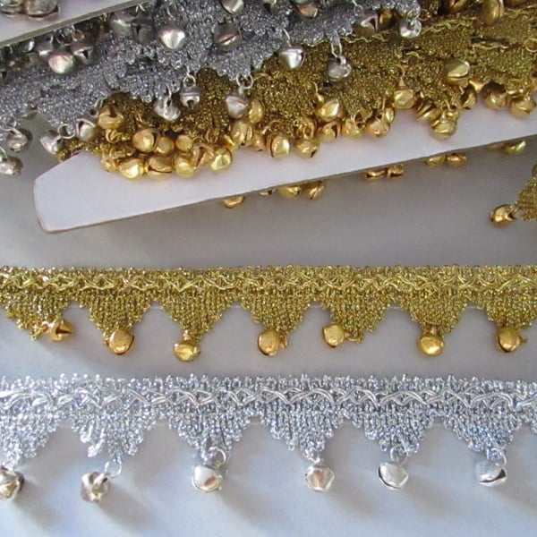 3.5cm metallic braid with bells in silver or gold