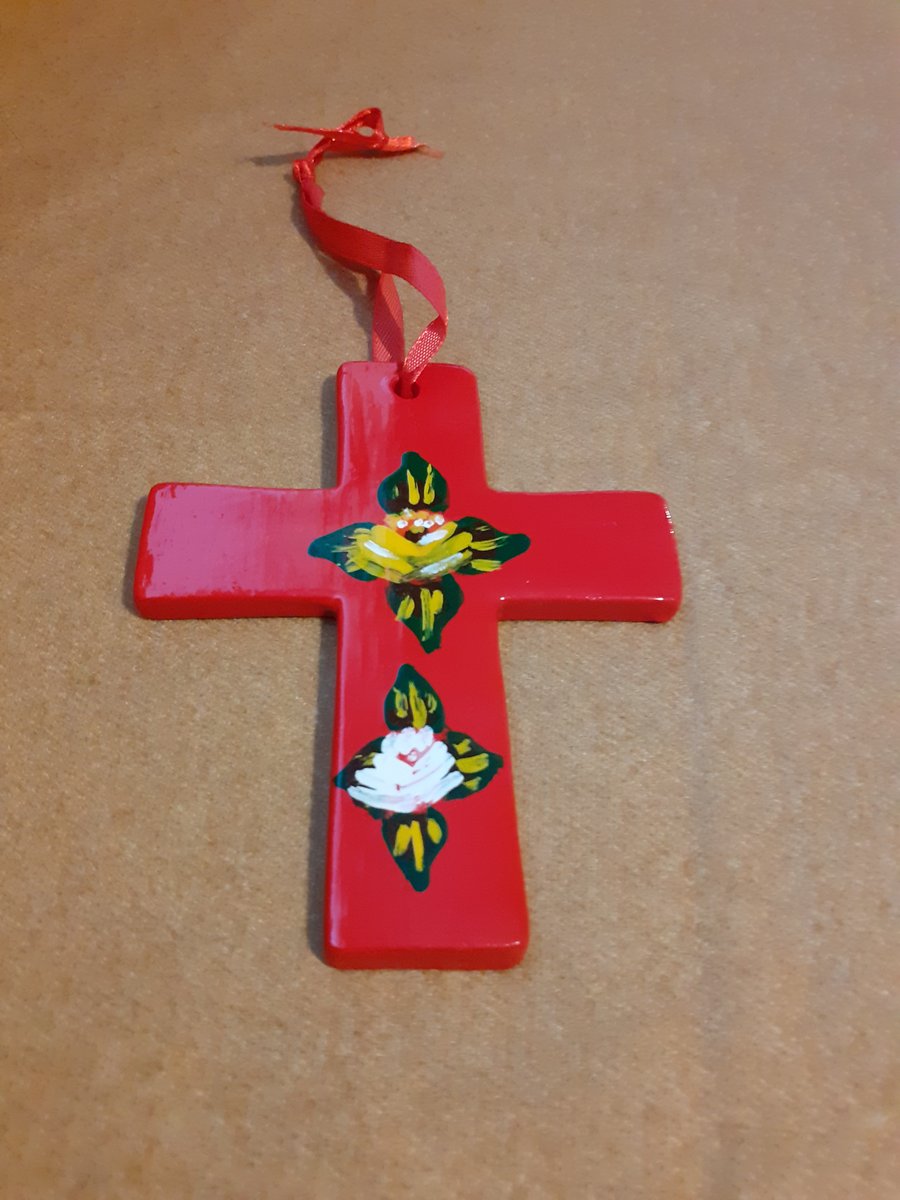 Ceramic cross with canal art style roses and daisies