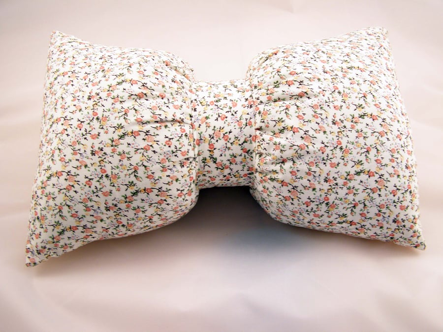 The Big Cuddle Bow Cushion