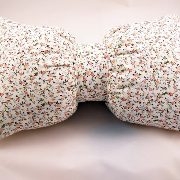 The Big Cuddle Bow Cushion