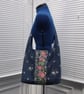 OVER THE BODY  SHOULDER BAG IN BLUE WITH FLOWERS - Image 4