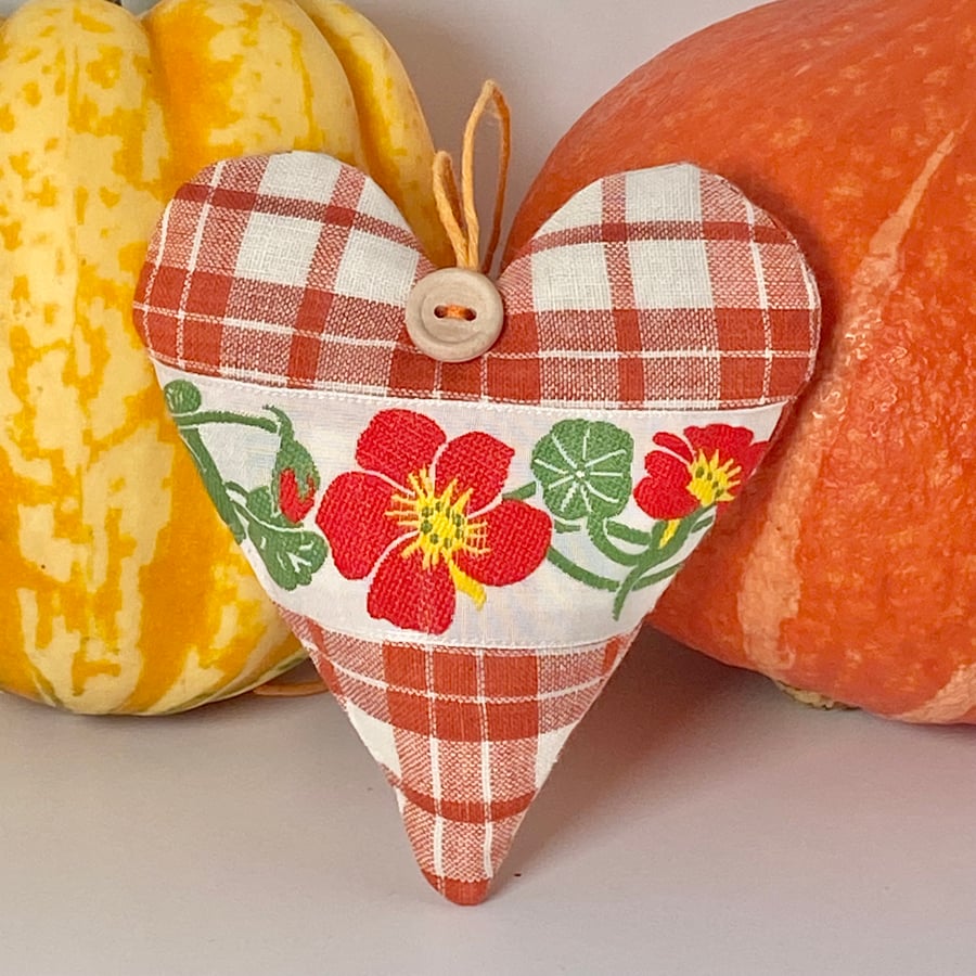 NASTURTIUM HEART - Heart of the Month for October