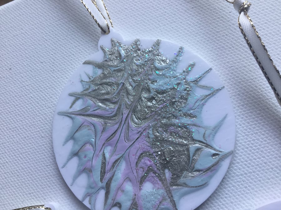 Christmas decoration. Hand painted baubles. CC611. 