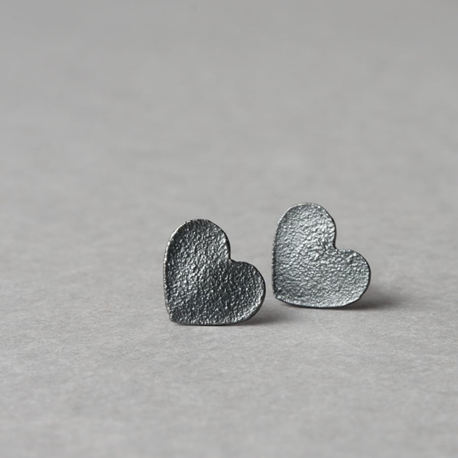 Black Heart Stud Earrings