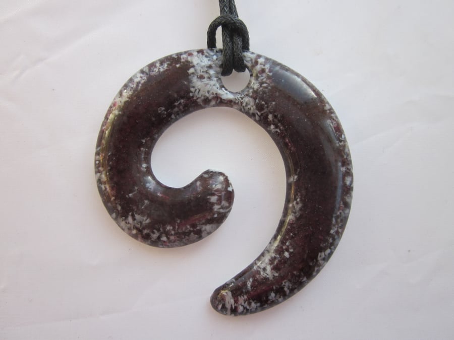 Handmade cast glass swirl pendant - Sanguine