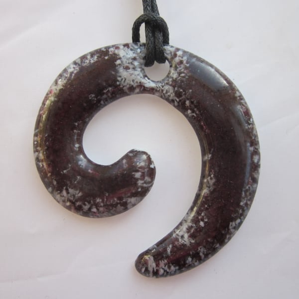 Handmade cast glass swirl pendant - Sanguine