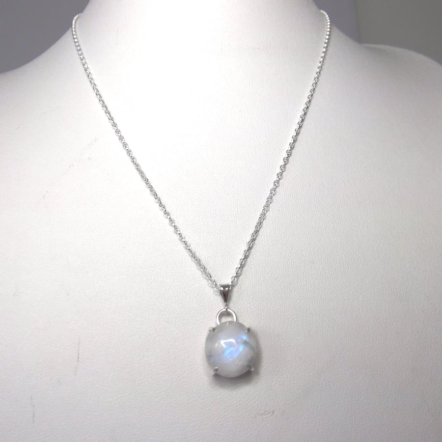 Moonstone round gemstone claw set pendant