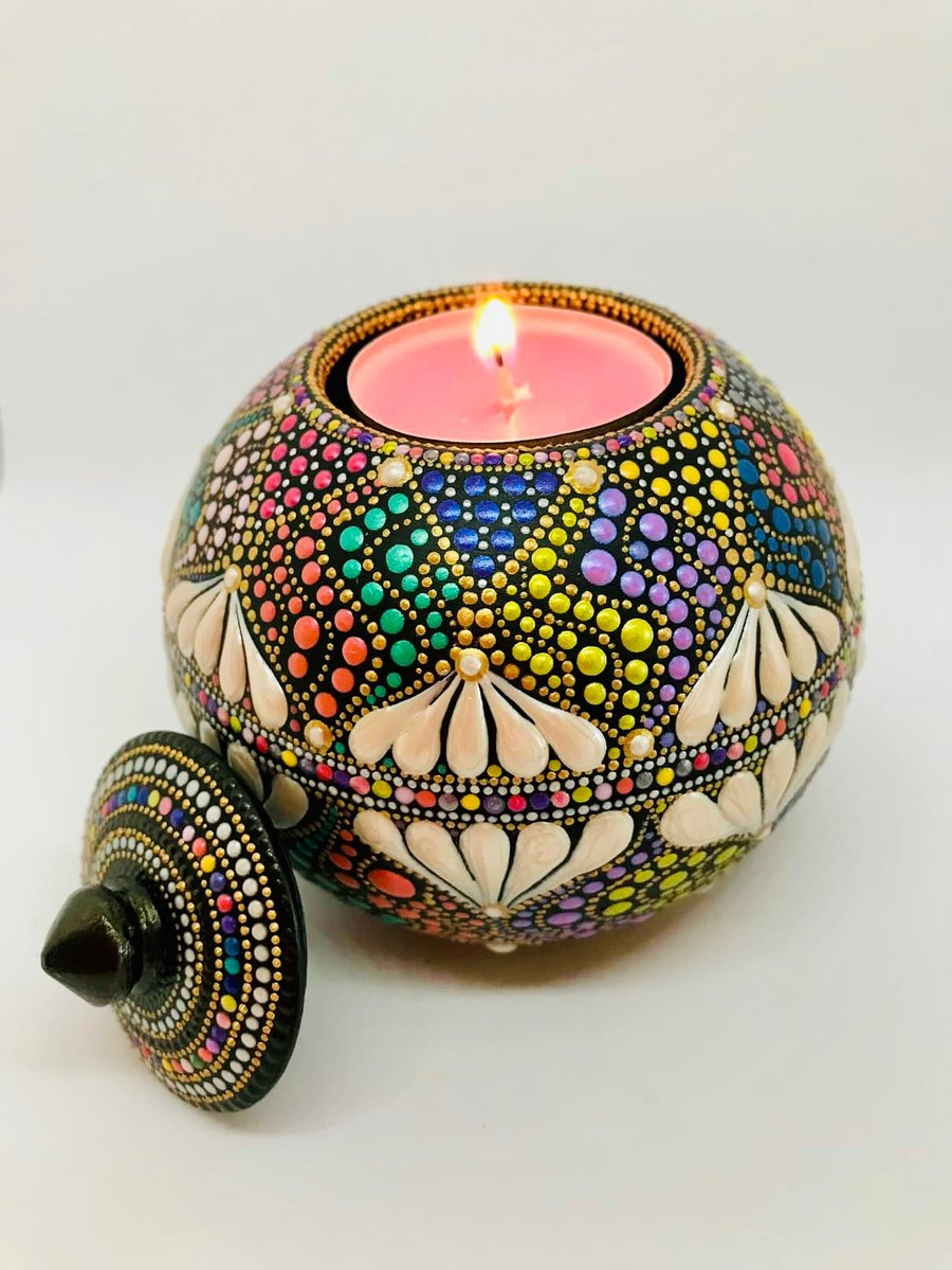 “All the Colours” lidded tea-light holder