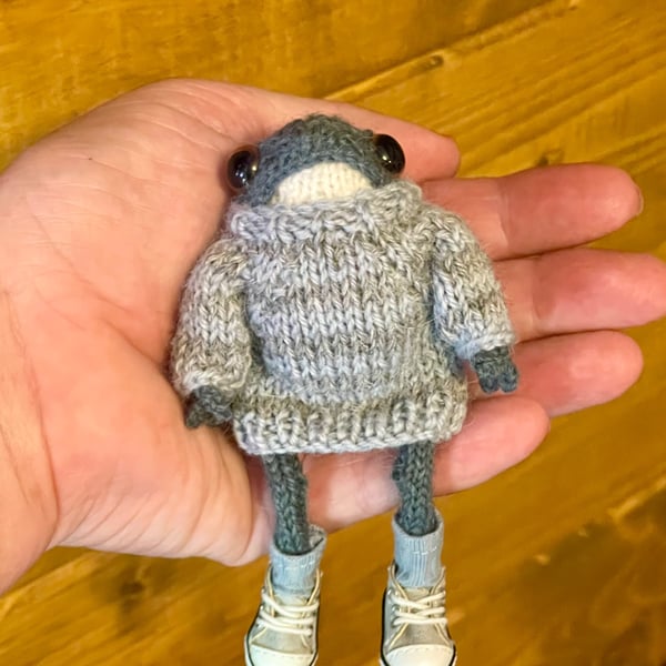 Meet Finn: The Tiny Hand-Knitted Frog, Froggy Ornament, Frog Gift