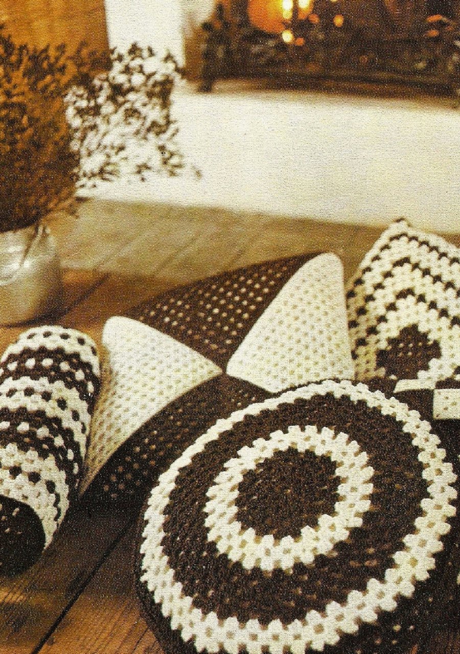 VINTAGE CROCHET PATTERN Scatter Cushions