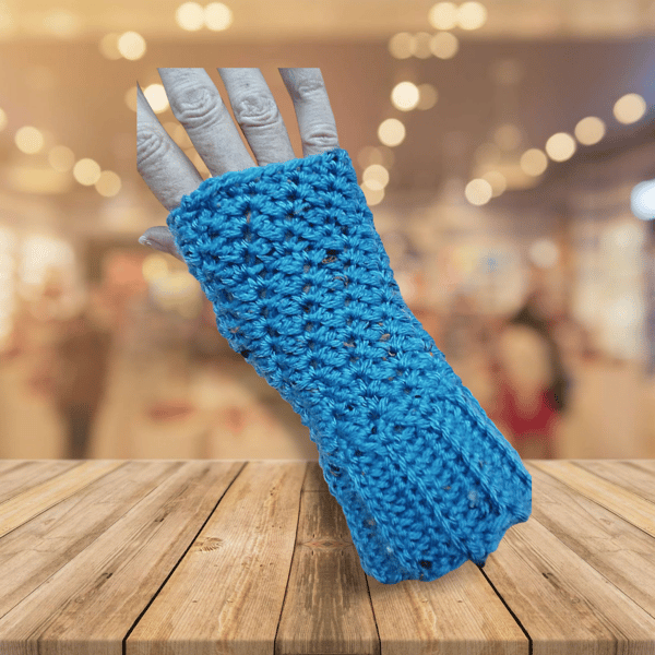 Crocheted wrist warmers or fingerless gloves