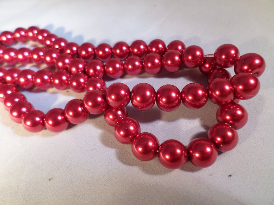 30 x Glass Pearl Beads - Round - 10mm - Deep Red 