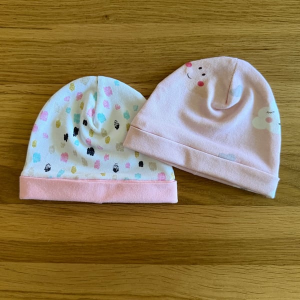 Newborn Baby Hats, Beanie hats. 2 PK. Ideal for the newborn baby 0-3mths - BE05