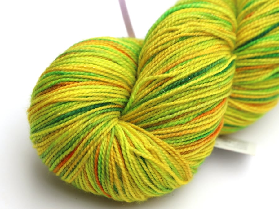SALE: Citrus Fizz - Silver sparkly superwash merino nylon 4 ply yarn
