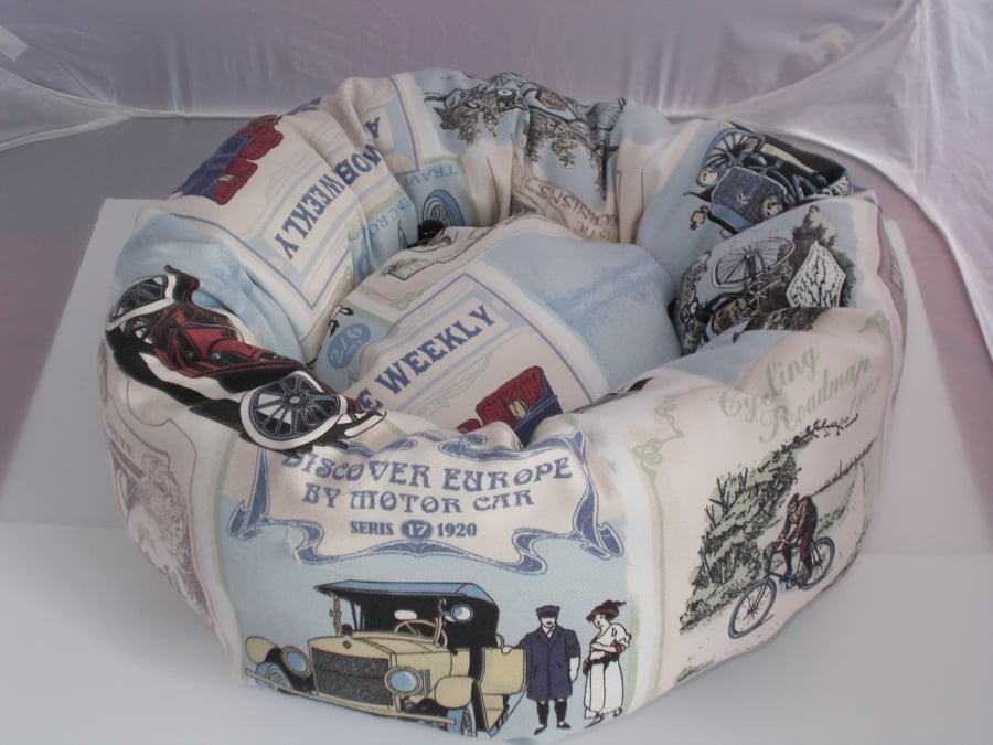 Lovely and cosy handmade bed for cat or dog cars and cycles print.
