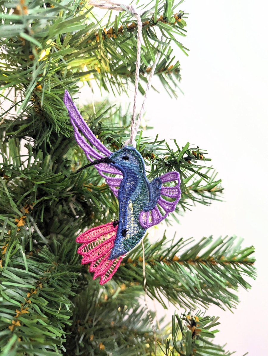 Embroidered Lace Hummingbird Ornament: Colorful Hanging Decoration