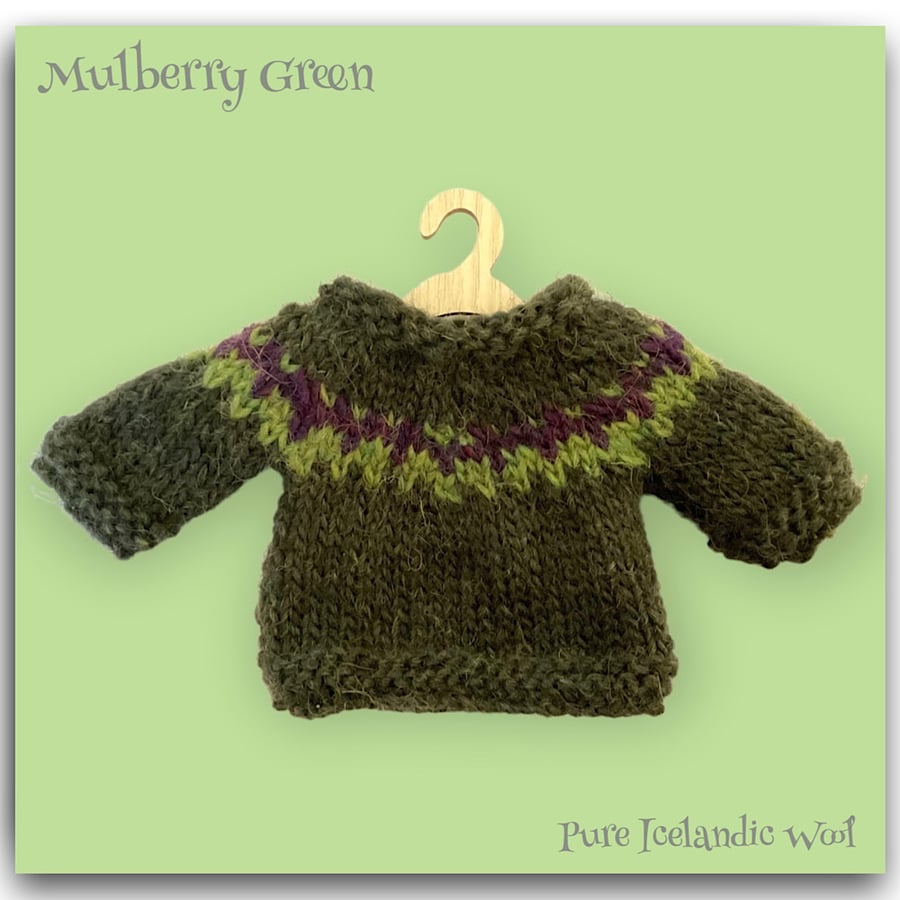 Pure Icelandic Wool Jumper With a Patterned Yoke 