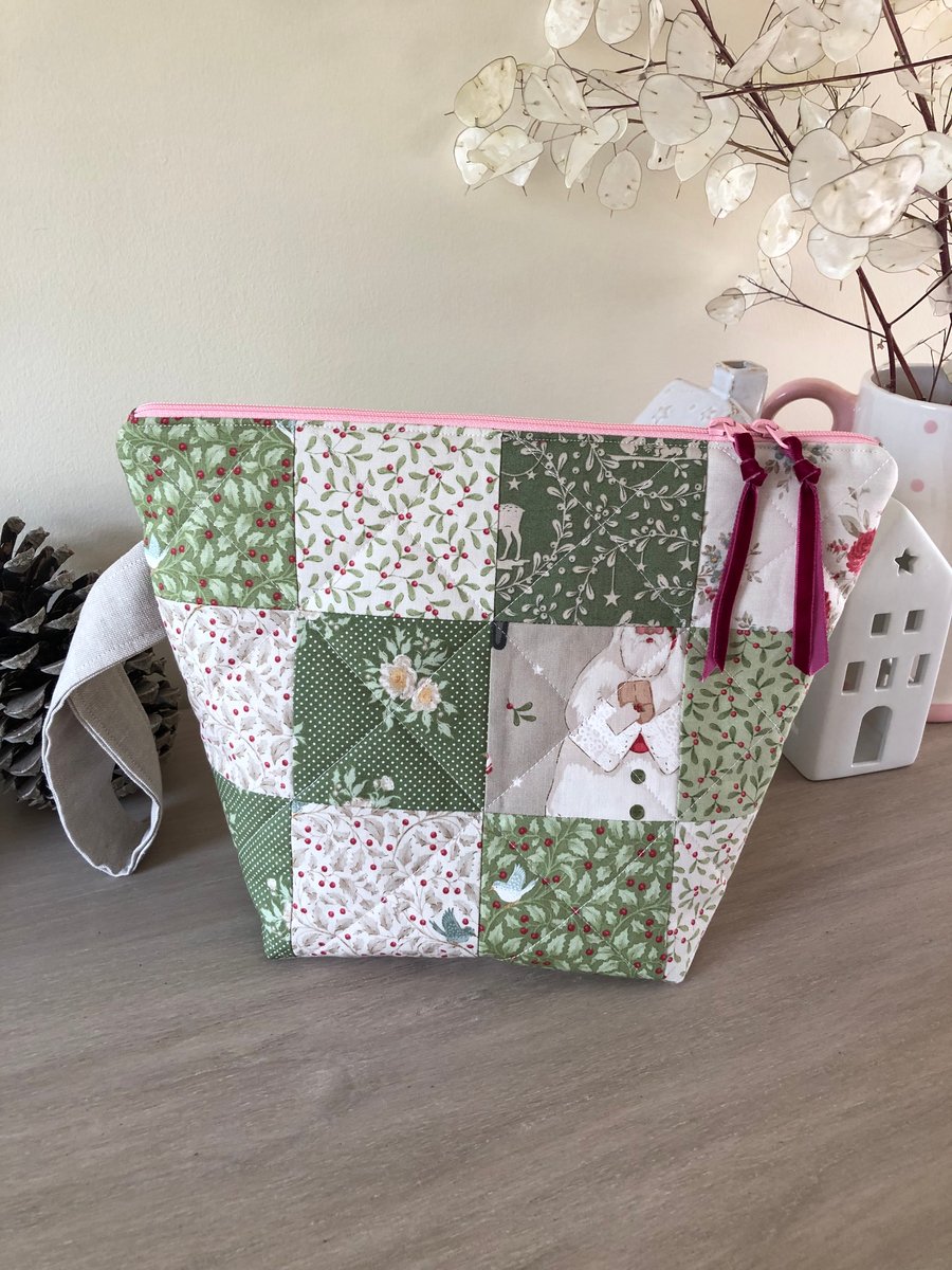 Festive patchwork project bag 8