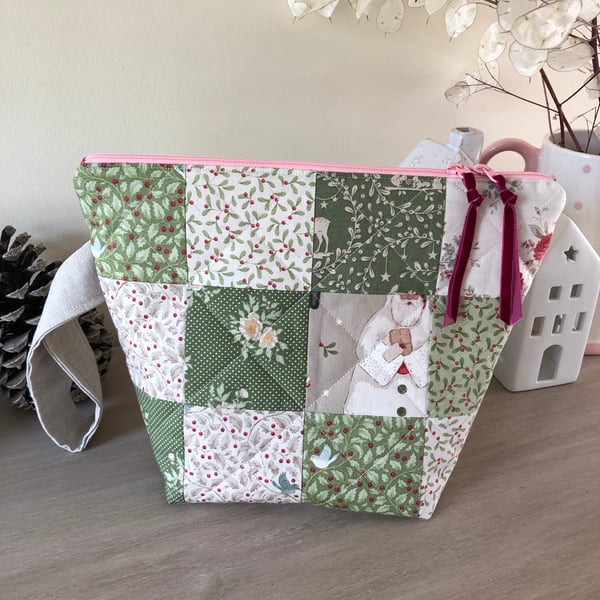 Festive patchwork project bag 8