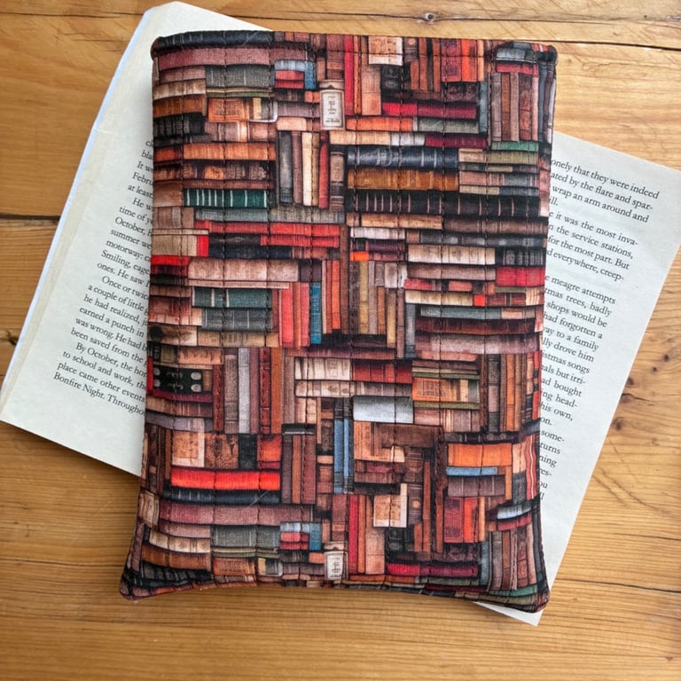 Book Print Quilted Fabric Book Sleeve - Paperback Size 