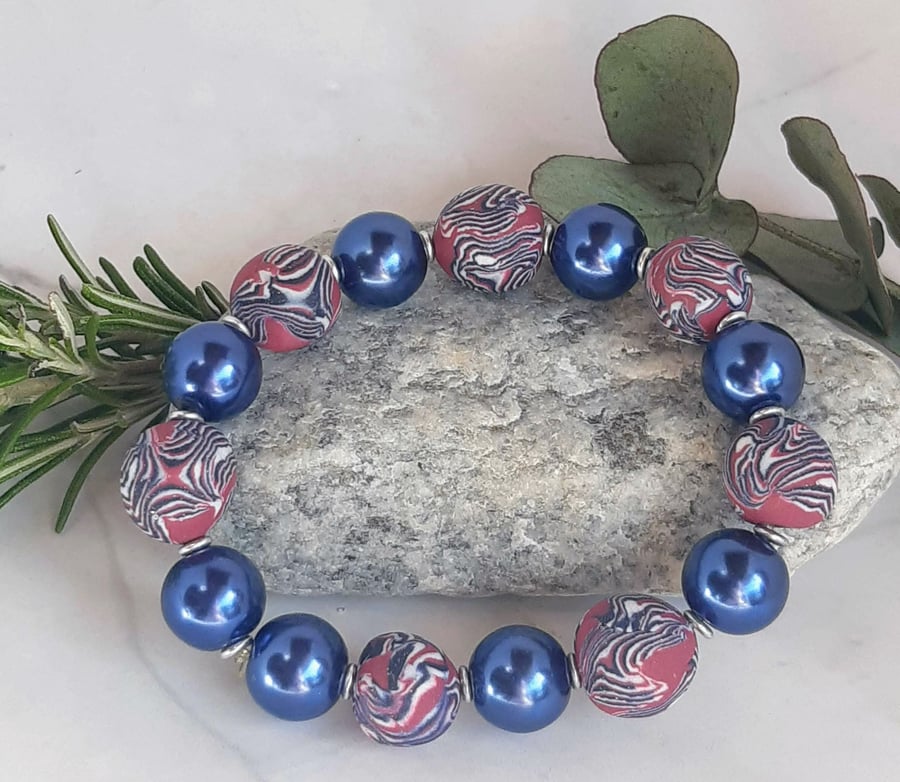 Dark magenta, navy and white polymer clay stretch beaded bracelet  