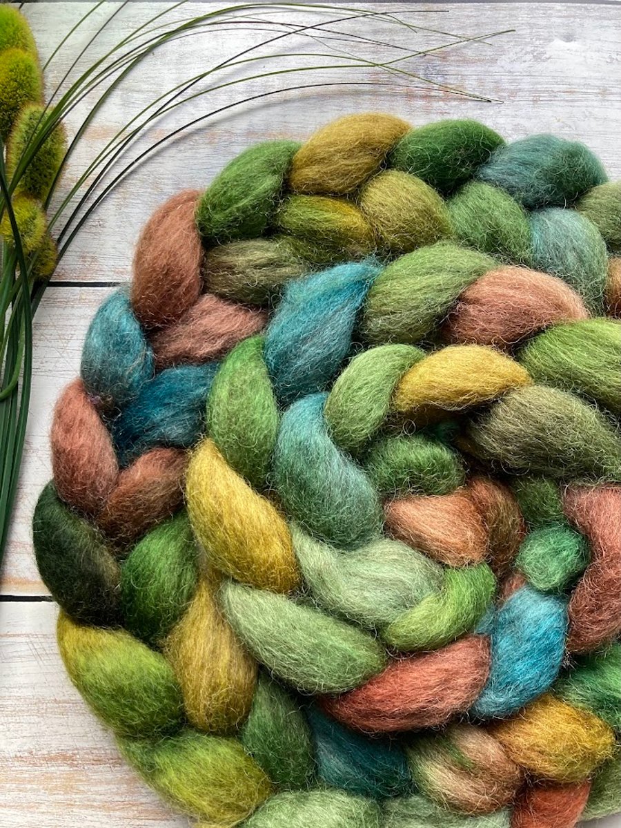 Gotland Spinning fibre 100g Hedge Haw and Sloe