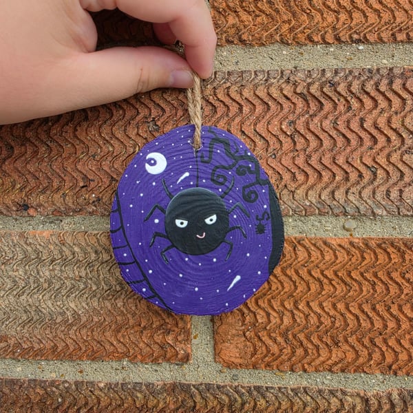 Hand Painted Halloween Spider Wooden Slice – Purple Spooky Spider Wall Hanging