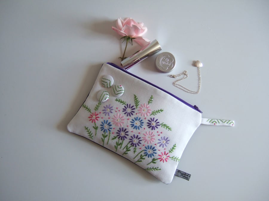 Zip-up make up bag, purse or cosmetics bag with vintage floral embroidery