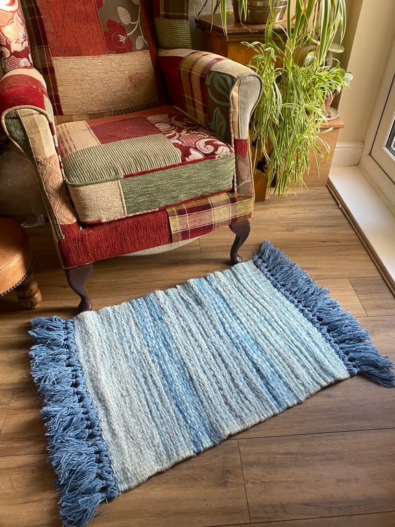 Pure wool rug in blue