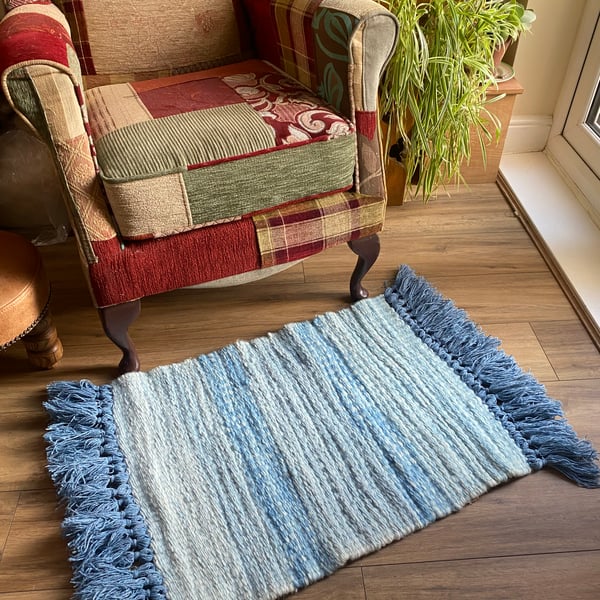 Pure wool rug in blue