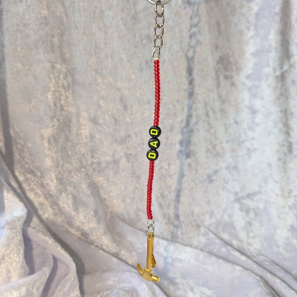 Dad keyring with tool decorations