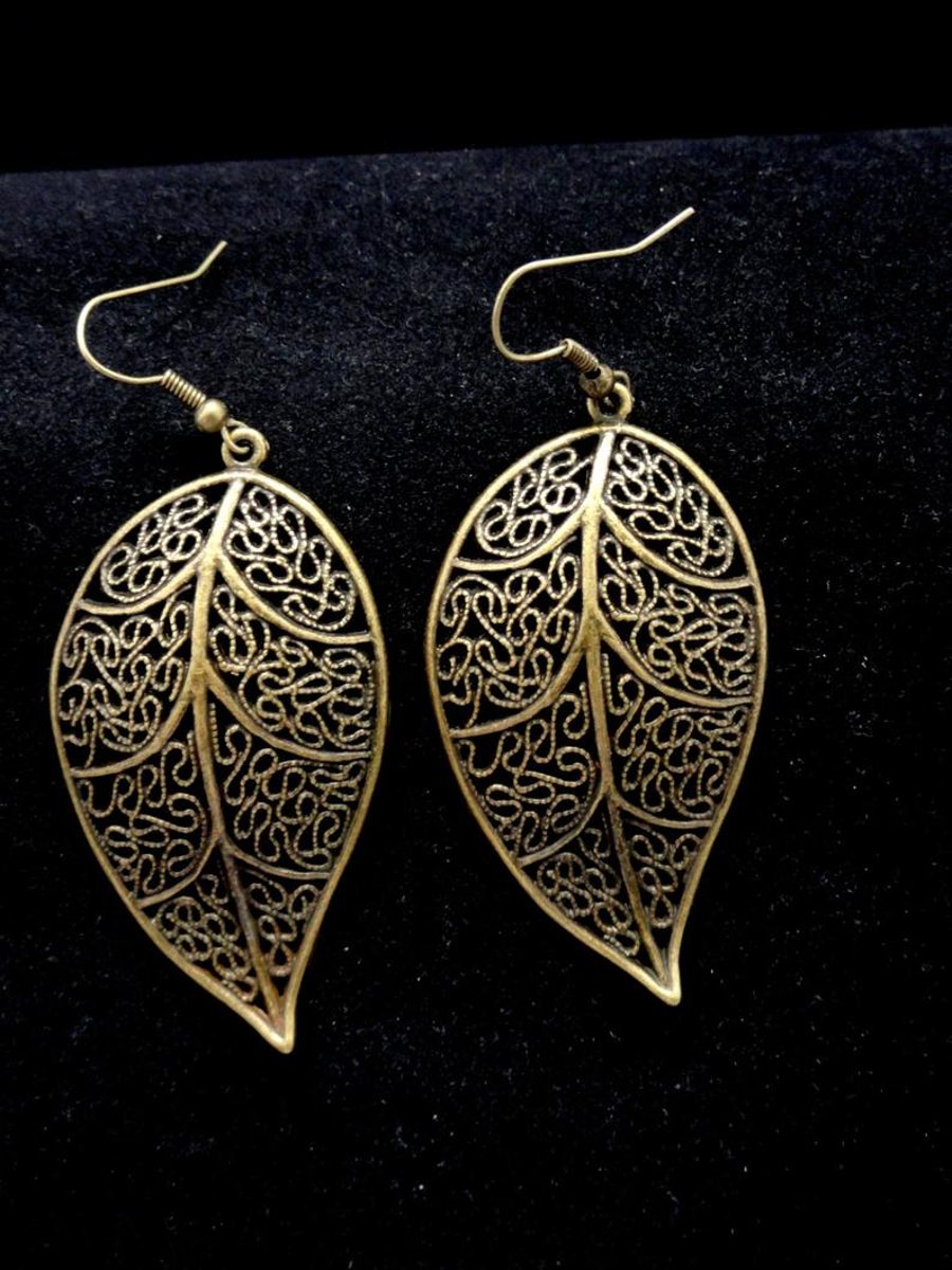 Bronze filigree leaf earrings