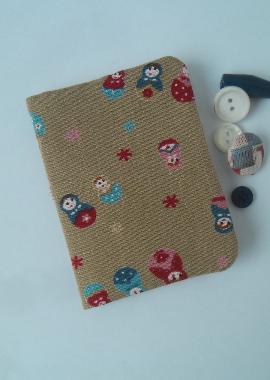 Mini needle case in Russian doll fabric