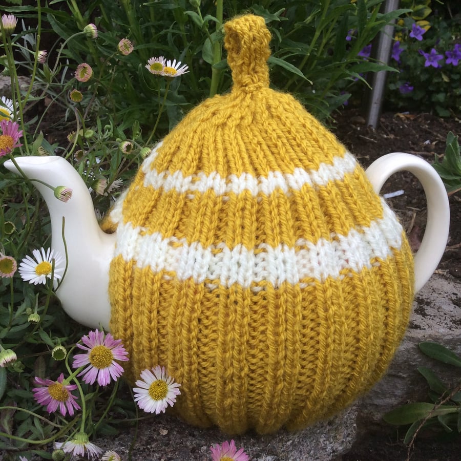 Mustard Yellow Tea Cosy fits a 4-6 cup pot, perfect tea cosy for Dad.