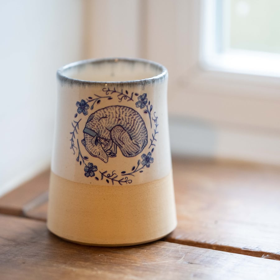 Handmade stoneware vase - in collaboration with House of Hawks