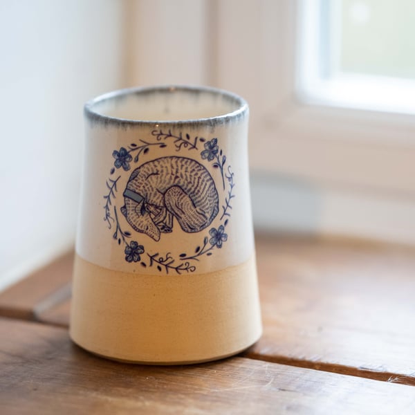 Handmade stoneware vase - in collaboration with House of Hawks